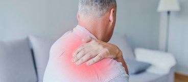 شانه درد نشانه چیست؟
